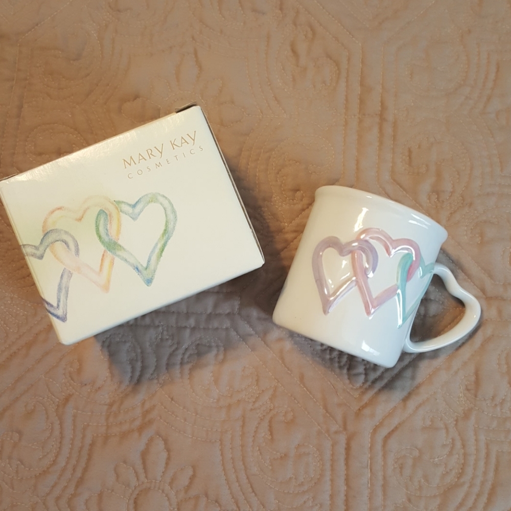 Mary Kay Heart Mug with Box